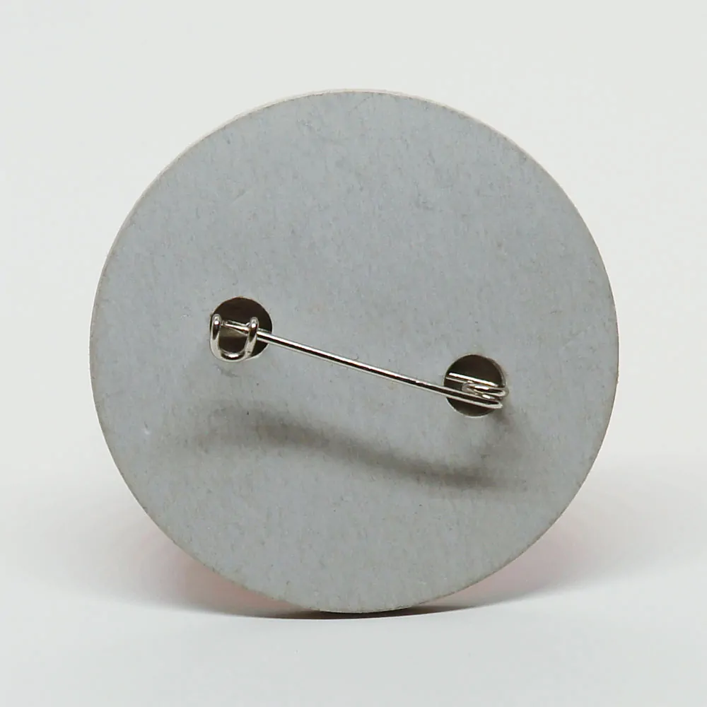 Ökobutton aus Pappe mit Nadel