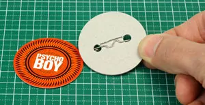 Ökobuttons aus Pappe basteln Schritt 7