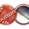 Button 25 mm mit Bogennadel