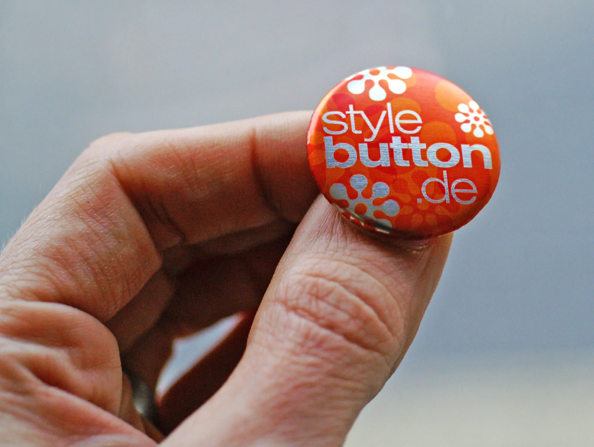Buttons 25 mm mit Supermagnet – Bild 4