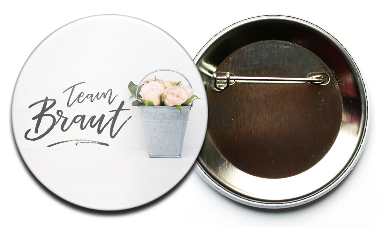 Junggesellinnenabschied Button #31 mit lachsfarbenen Rosen im Shabby Chic Stil