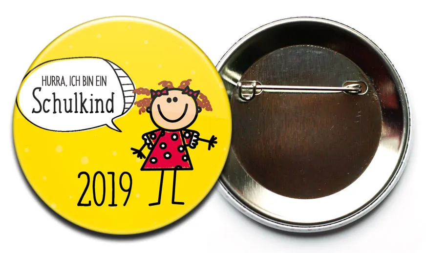 Button Hurra ich bin ein Schulkind 9 Mädchen gelb mit Sicherheitsnadel