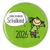 grüner Schulkind-Button 2026 mit Mädchen